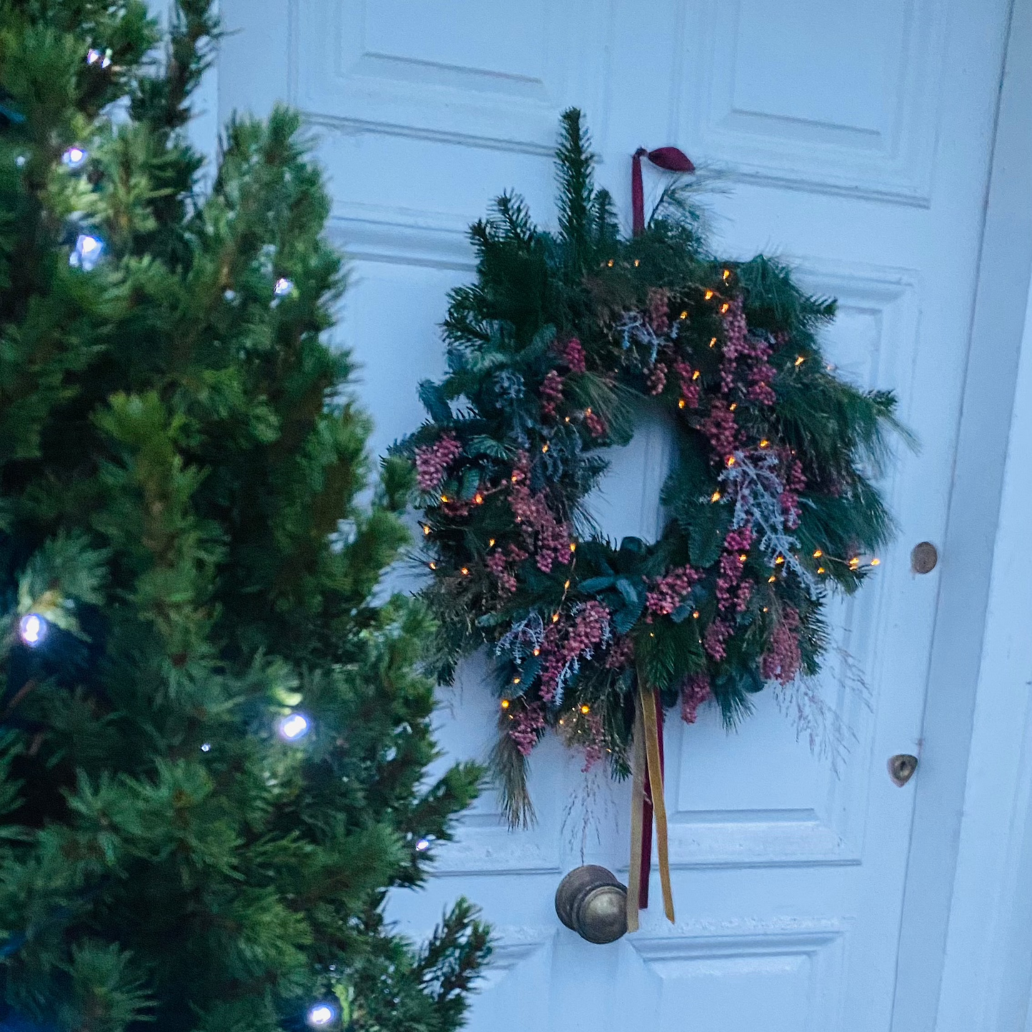 Natural Pepperberry| Fresh Christmas Door Wreath