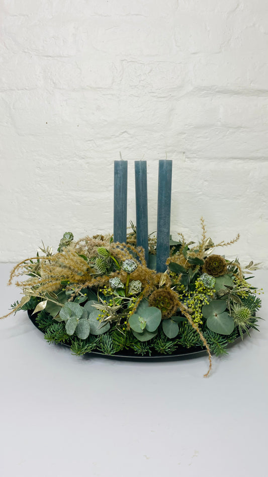 Cool winter | Fresh Flower Christmas Table Arrangement