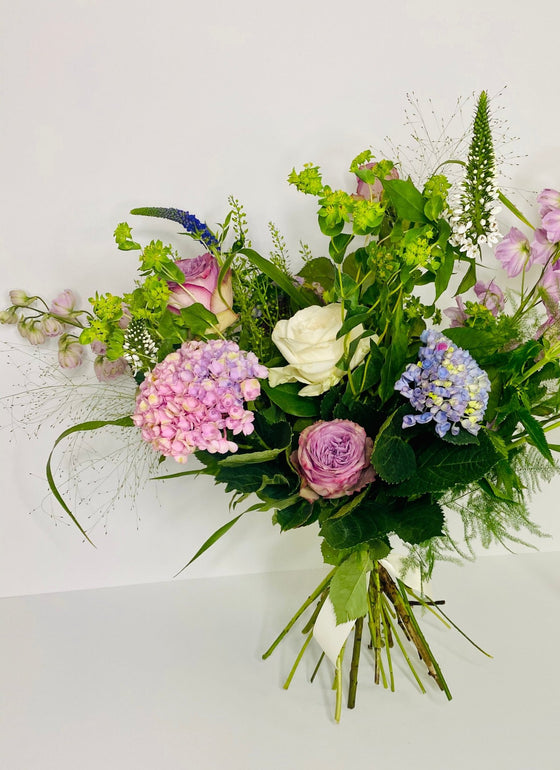 Florists Choice Handtied Bouquet - Chobham Flowers #Humble