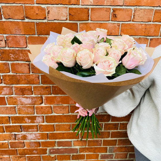 Pink Rose Handtied Bouquet - Chobham Flowers #10 Stems